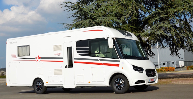 Autostar 720 SUA : le salon en mode pluriel | Campingcarlesite