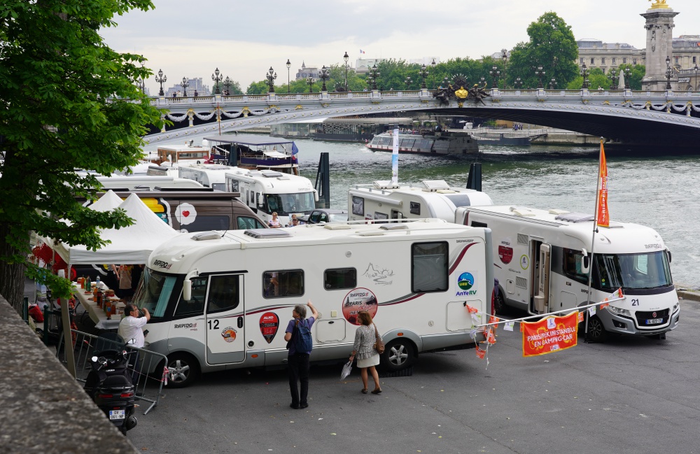 Paris-Pékin-Istanbul