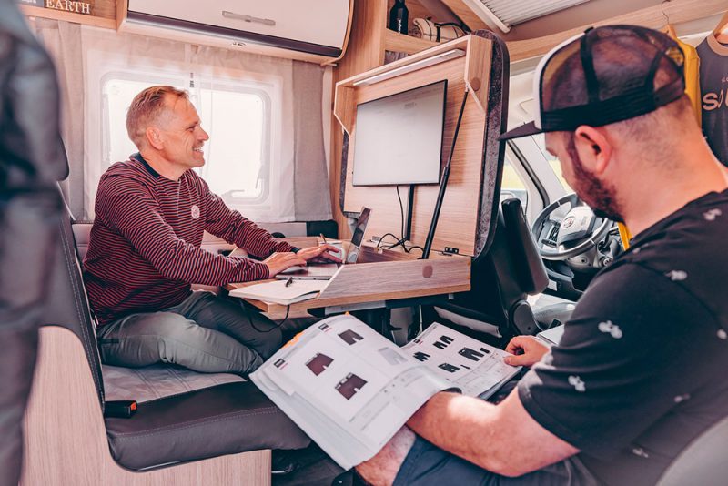 Home Office on Wheels le bureau itinérant selon Sunlight Campingcarlesite