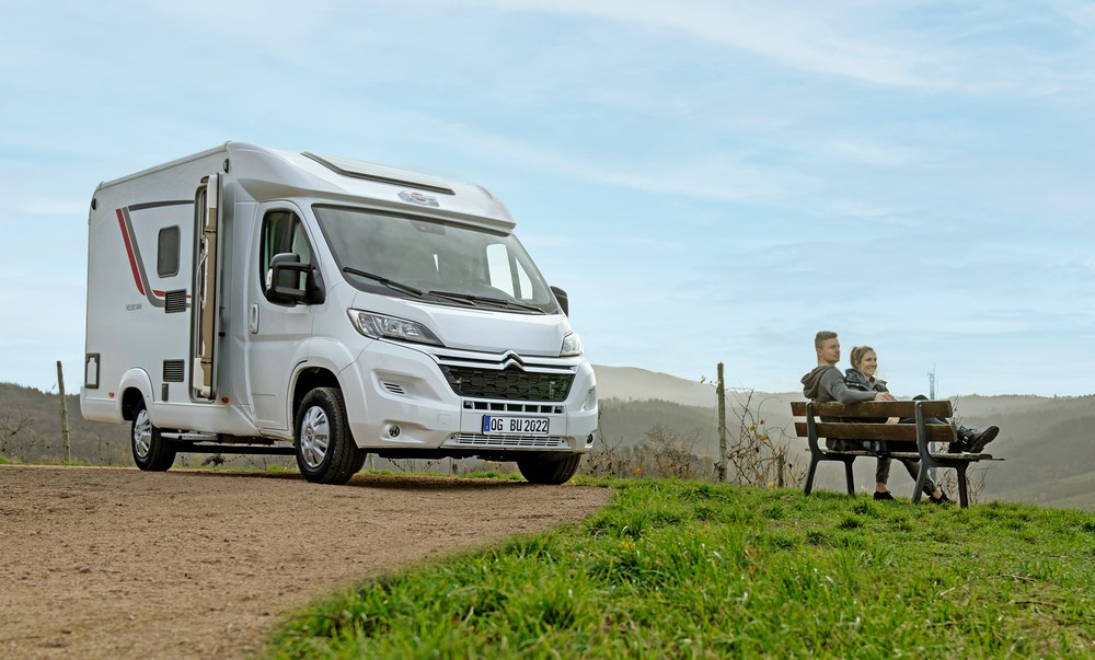 Store latéral du camping-car : conseils d'achat, réglementation et