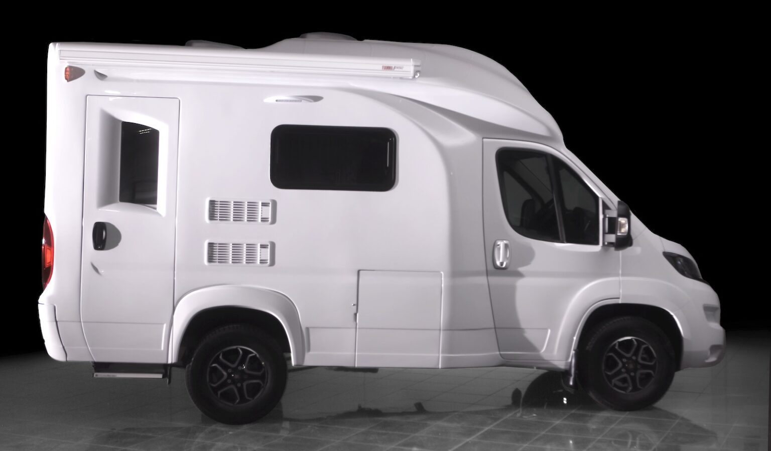 Wingamm Oasi 540.1 Le plus petit des campingcars profite d'une mise