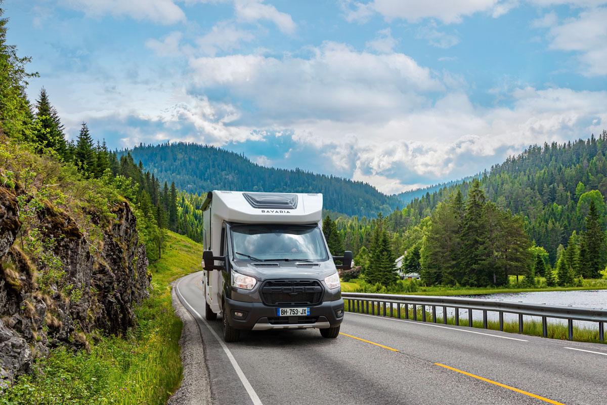 Bavaria Qwest 630G. Boîte auto, motorisation 165 ch et look baroudeur.