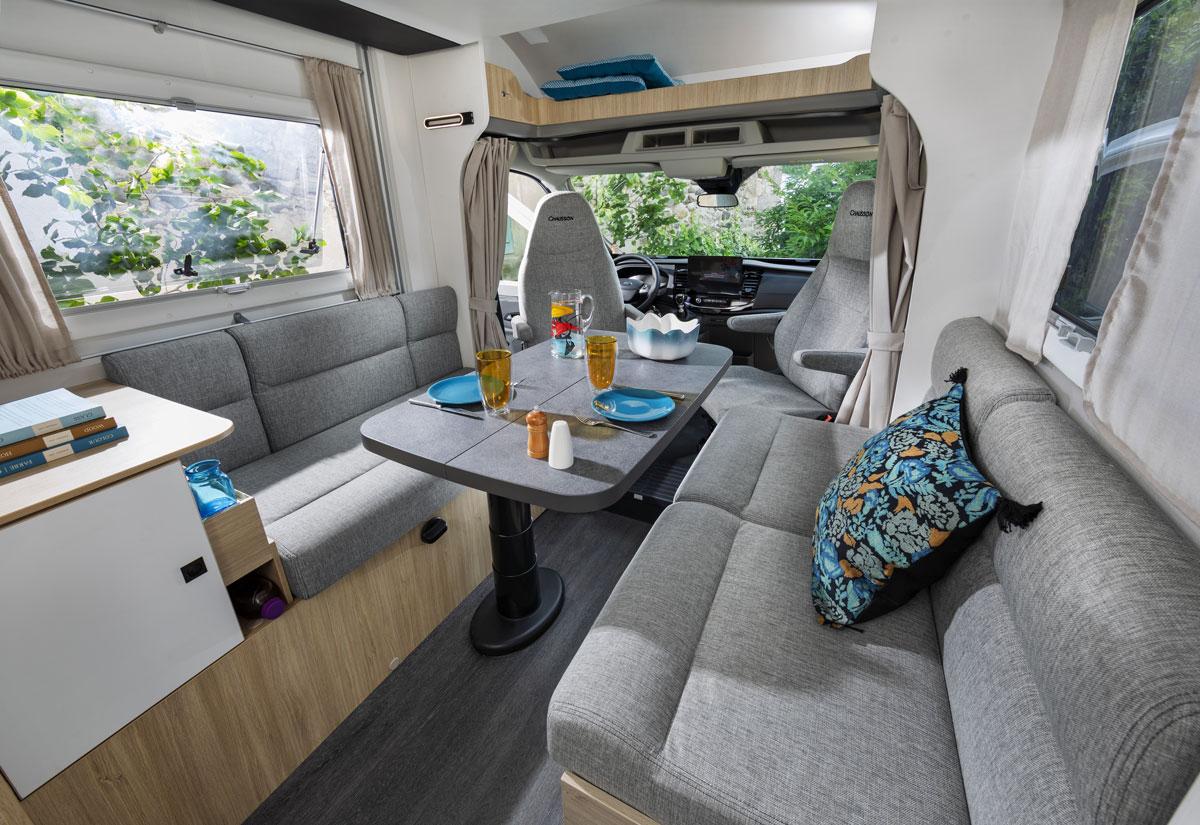 Chausson S614.