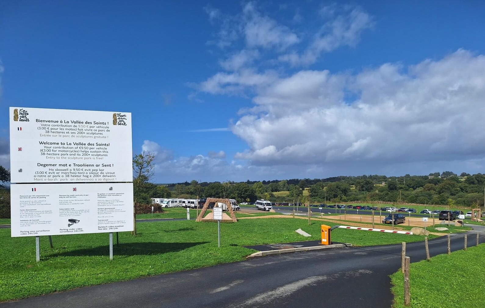 Aire de camping-cars de la Vallée des Saints (63)