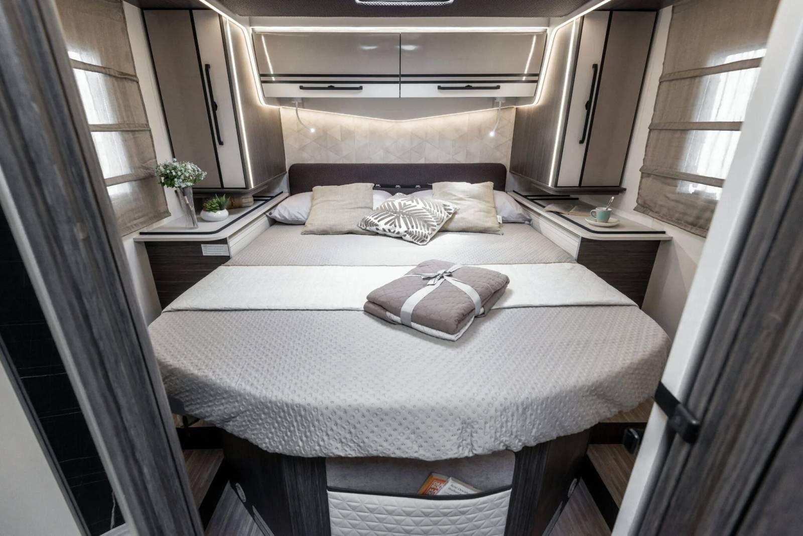 McLouis MC4 881 25 Edition