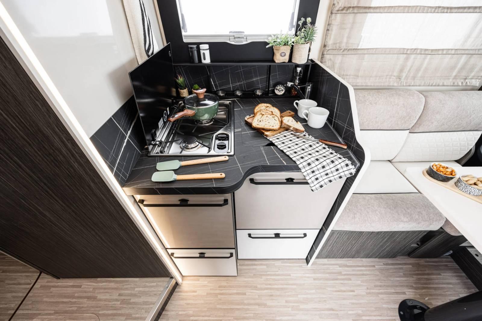 McLouis Nevis 881 25 Edition