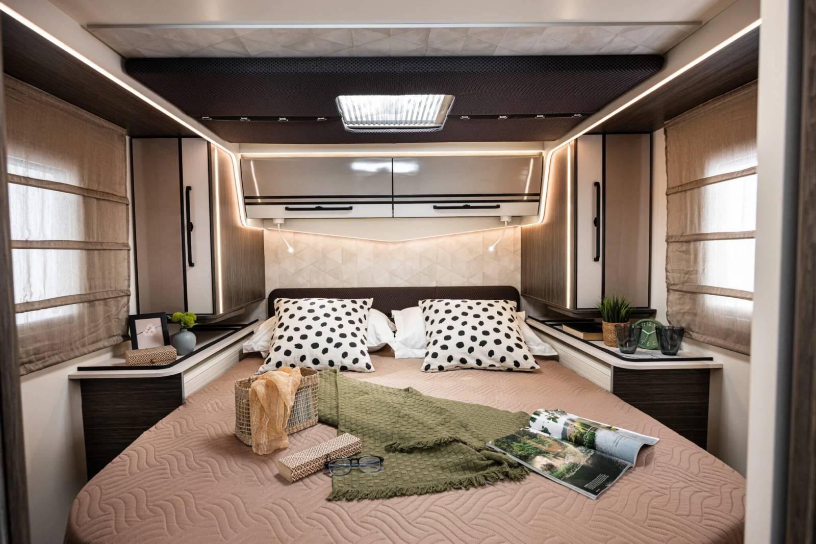 McLouis Nevis 881 25 Edition