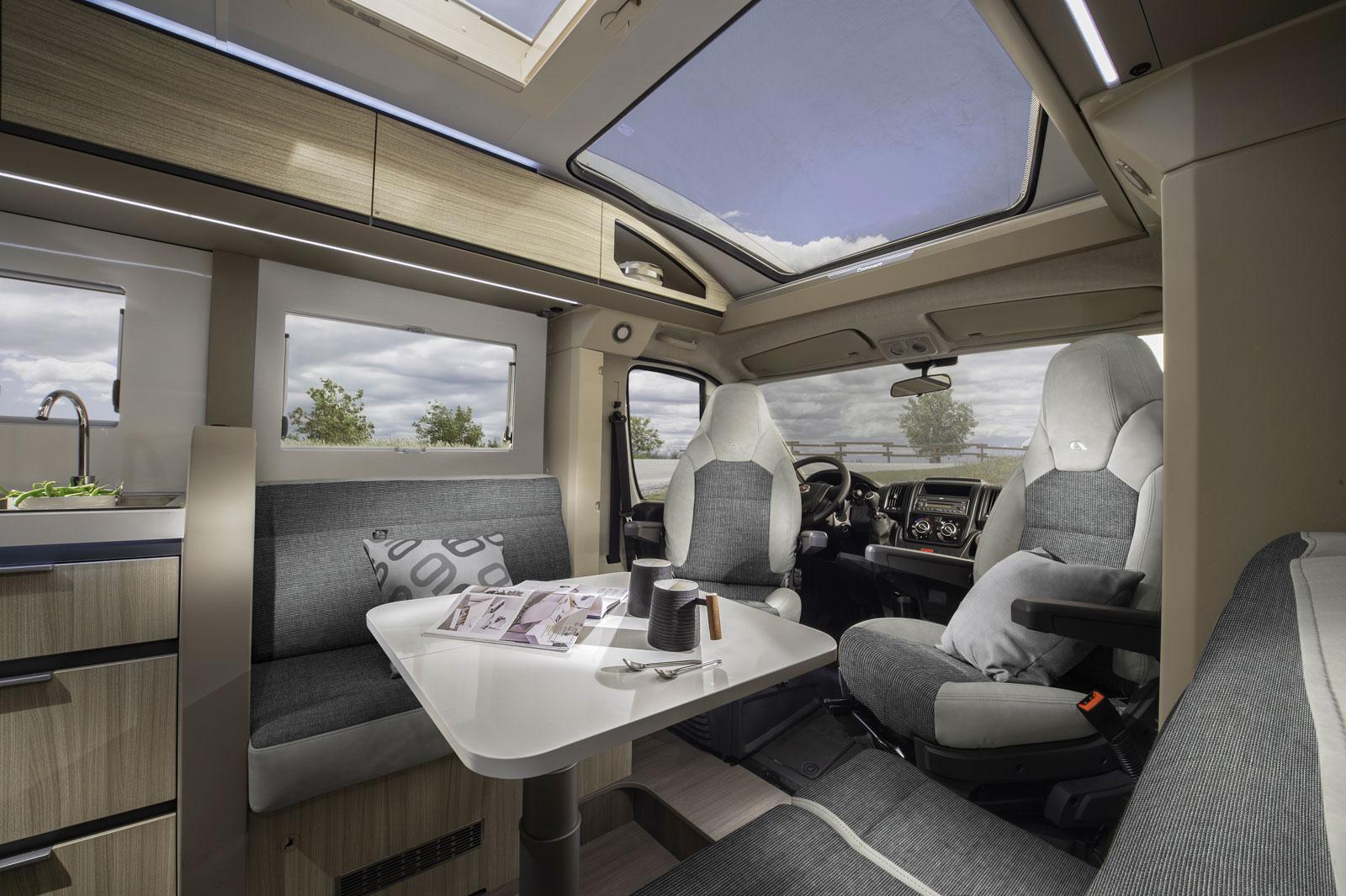 Adria Compact DL 60 ans