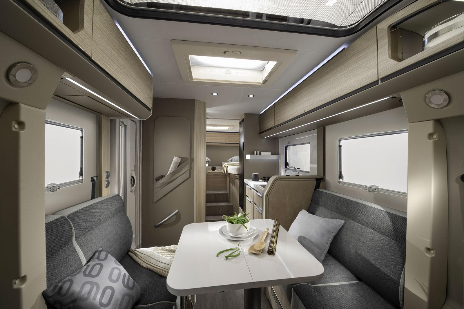 Adria Compact DL 60 ans