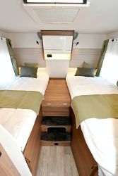 Les lits jumeaux séduisent : confort de couchage, penderie sous les lits, options extension centrale ou version basse.