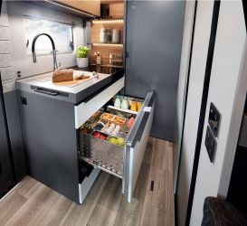 Dans un frigo-tiroir, les volumes sont mieux exploités que dans un format armoire. C'est encore de la place gagnée !