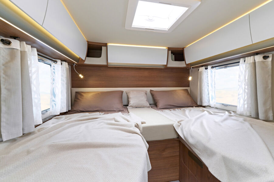 Laika Ecovip L 2009 Titanio. Les lits jumeaux des Titanio sont équipés de matelas ergonomiques en Biolatex. Selon les implantations, ils peuvent atteindre 206 cm de longueur.