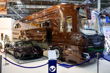 Les camping-cars les plus luxueux - Concorde, STX, Vario Mobil, Volkner Mobil, Phoenix... - seront réunis dans le hall 16 (avec les camions offroad).